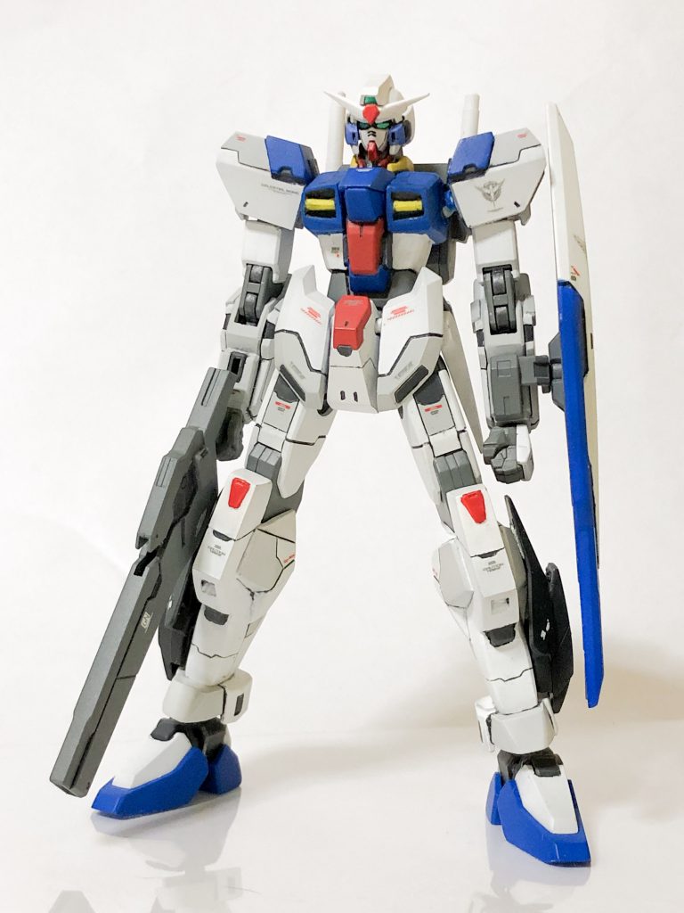素立ちで
以下、脳内設定
第4世代機の武装試験機として予備パーツ等で組み上げられた機体
その後保管され続けていたが、激化するイノベイターと人類との抗争に武力介入する為、急遽本機も戦場に駆り出されることになるのだった
元々武装試験機として開発された為、武装は乏しいがその分粒子に余裕がある為出力が高くなっており、開発から数年経った今でもその戦闘力は健在である
