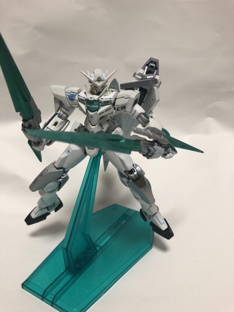 フルセイバーやセブンソードとは違ったGN系の剣のアプローチしてみました。