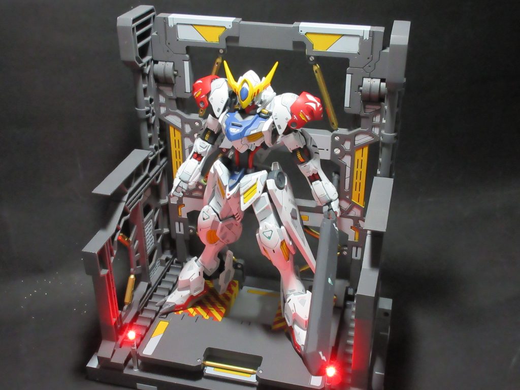 ミライトを赤にする事で、スクランブル状態の雰囲気にも可能です。