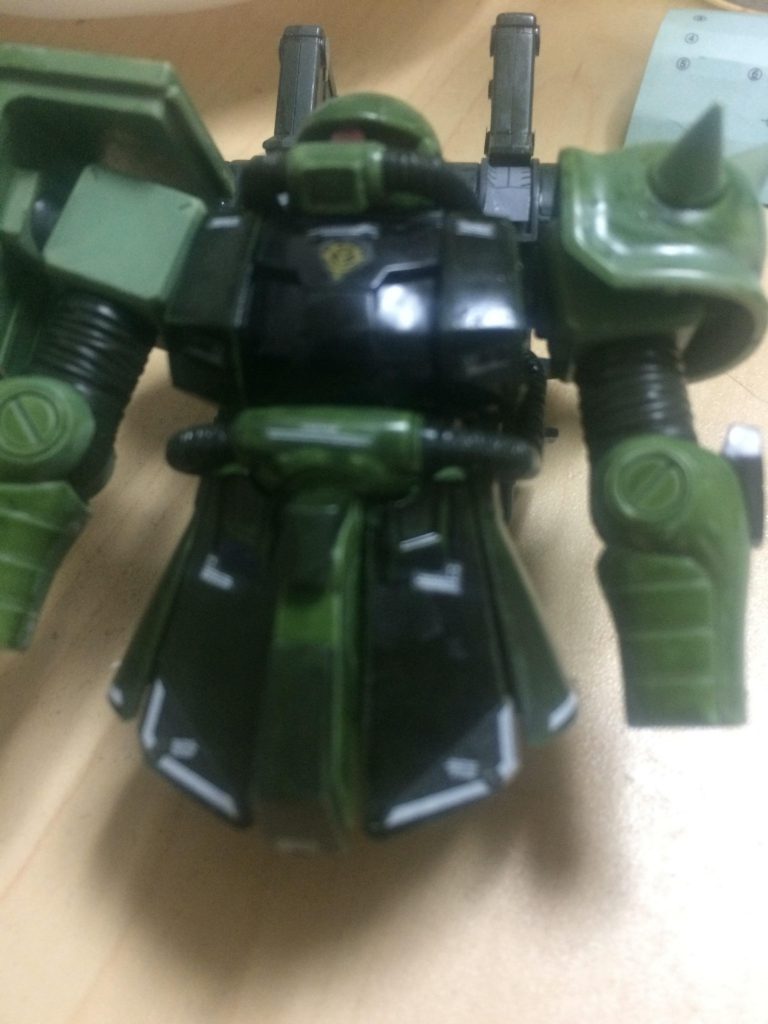 上半身、正面から。