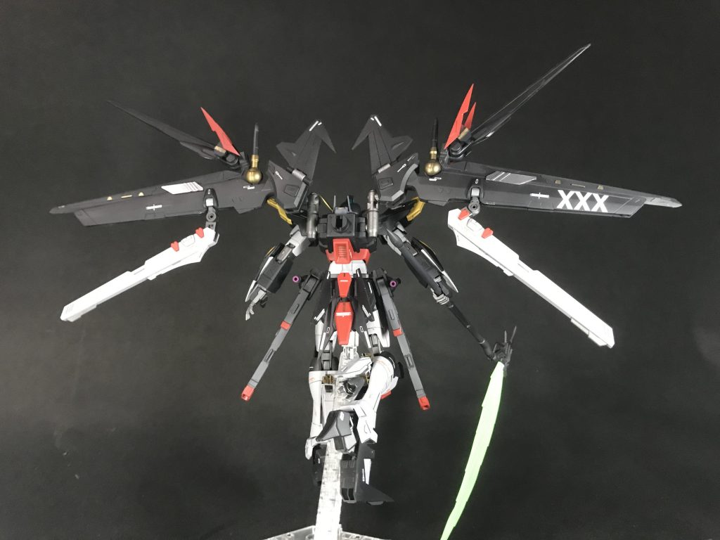 ウィング全開を後ろから見るとすごいですよね！笑

「死神ちゃんのお通りよぉ〜❤️」っていいながら敵機をバタバタ倒してイクんです！