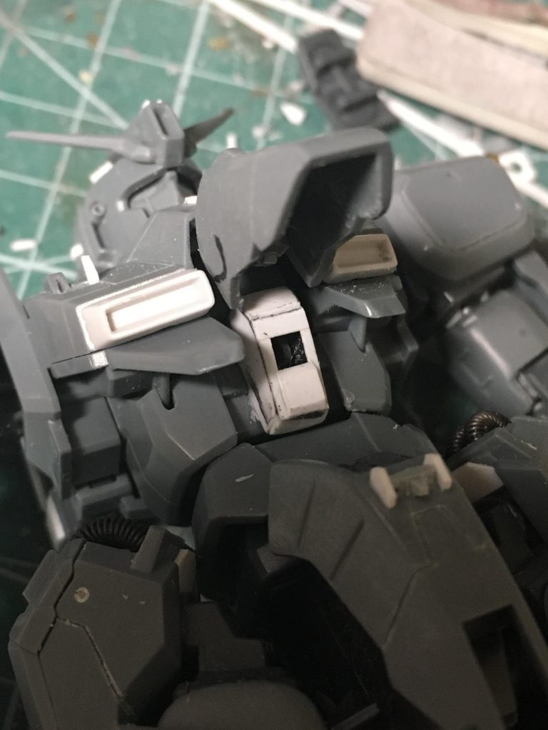 変形するから簡単に作れるかと思ったコックピットは差し替えで蓋が開かず苦戦しました、、、でもやって良かった☆