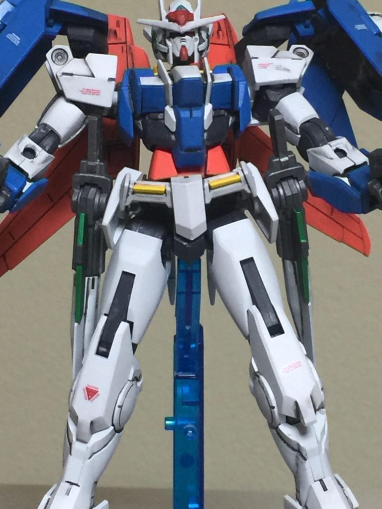 ダブルオーダイバー鳳凰(ほうおう)の
正面のアピールショット!