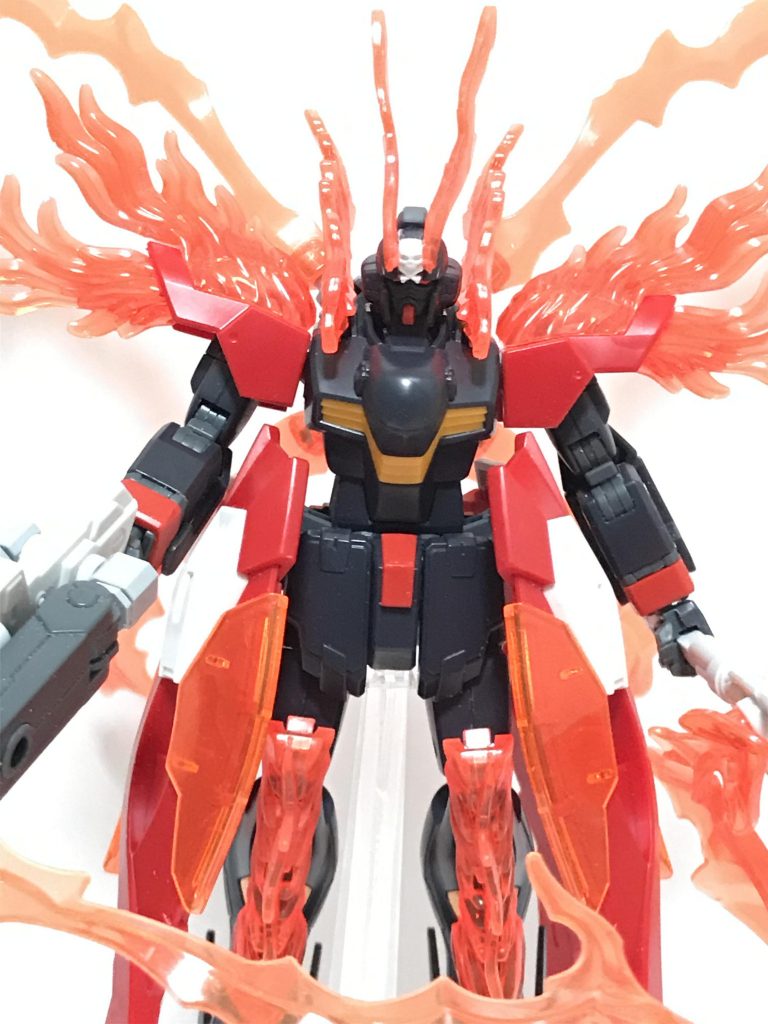 全身から炎を吹き出すMS。炎の放出が激しいため操縦が難しくなっている。