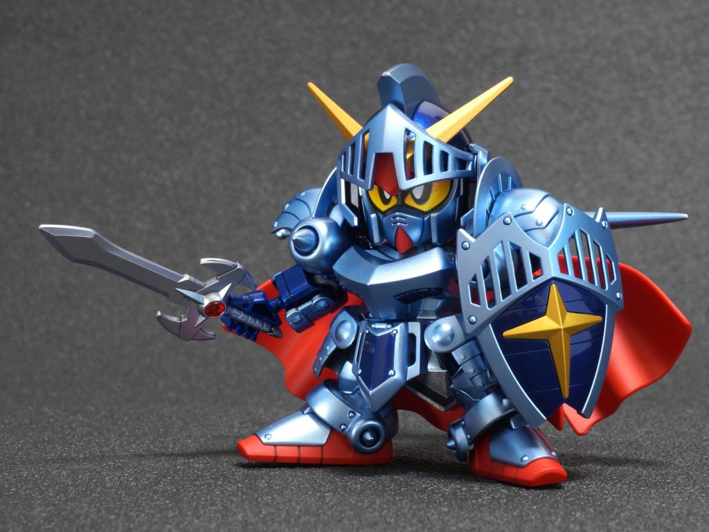 騎士ガンダム。本体がFA騎士に合わせたブルーベースなので、
新元祖の0003騎士ガンダムを彷彿とさせる配色となっています。