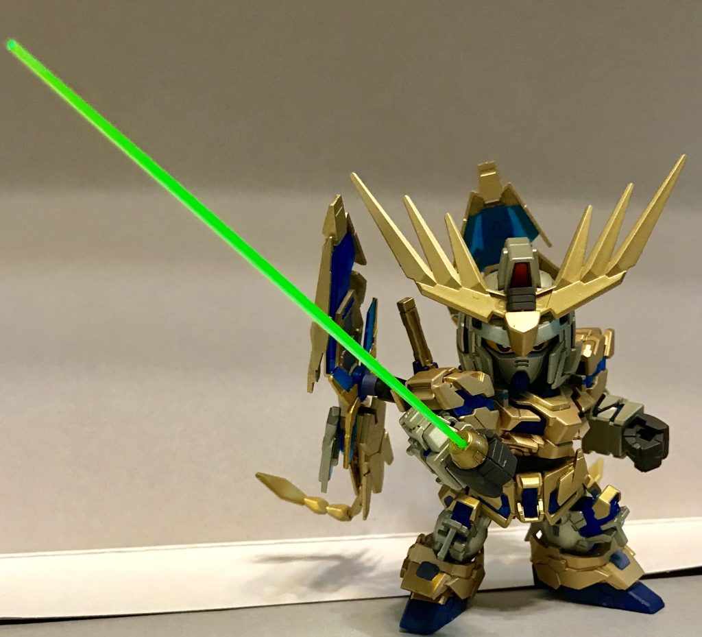 手首を少し削ってRギャギャのサーベルを持たせています