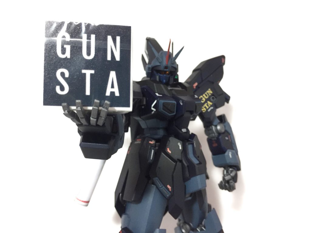 悪事を働く輩には容赦ないが、
GUNSTAのピンチに駆けつけ共に奮闘した者には素晴らしい褒賞が与えられるという。