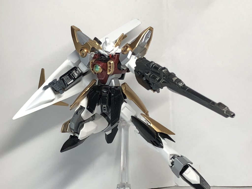 通常時はシールドとバスターライフルを駆使して戦います