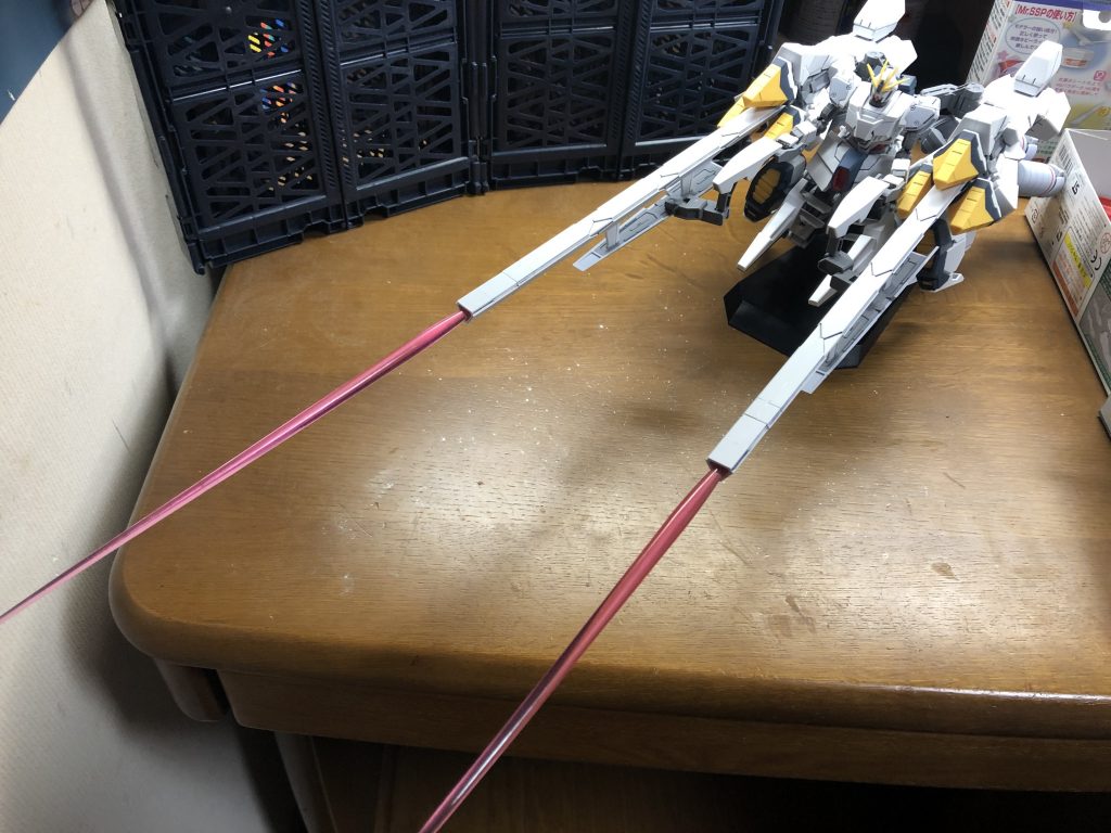 大型ビームサーベル
ミーティアほどではないが、十分デカスギィ!!!