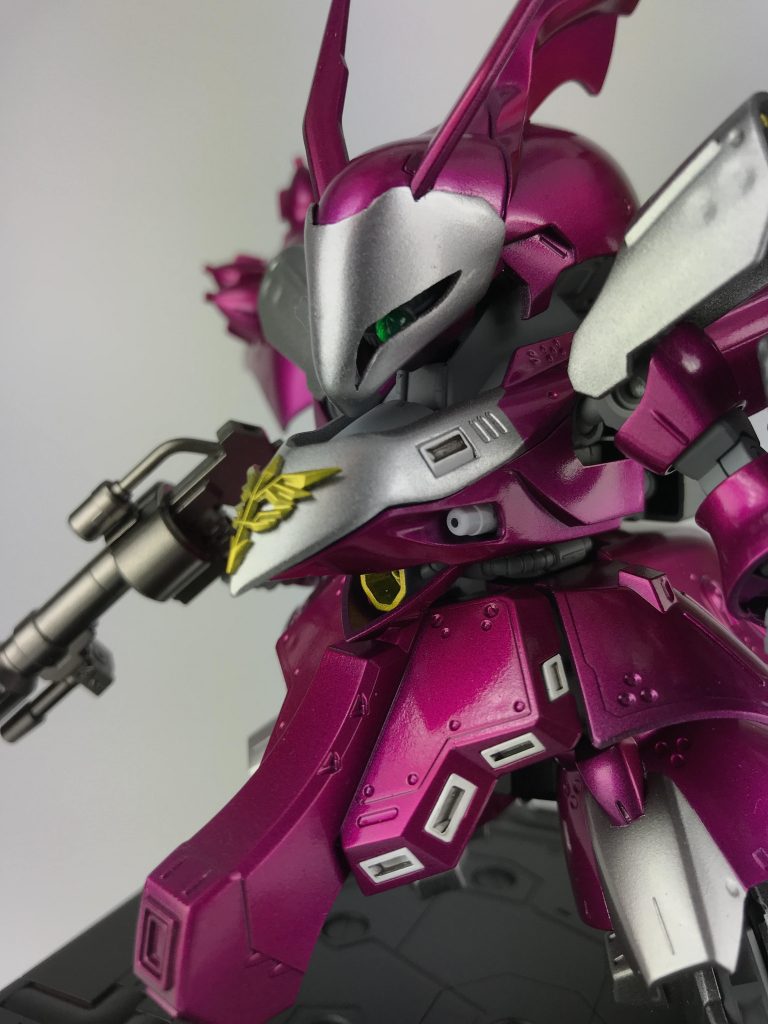 顔の仮面がエロい(^ ^)