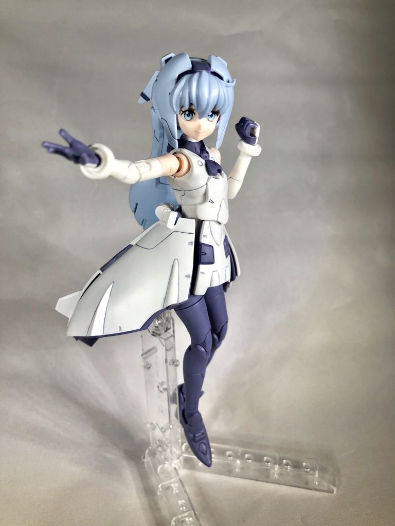 リアル。
初めてこういった女の子キット作りましたがとても作りやすい印象を受けました。
たまにはいいですね。