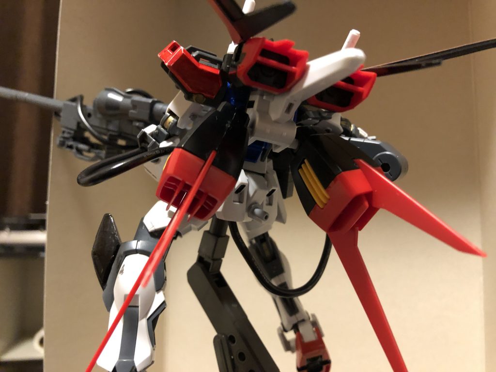 後方左斜め後ろから。
こう見るとわちゃわちゃしてたりする。