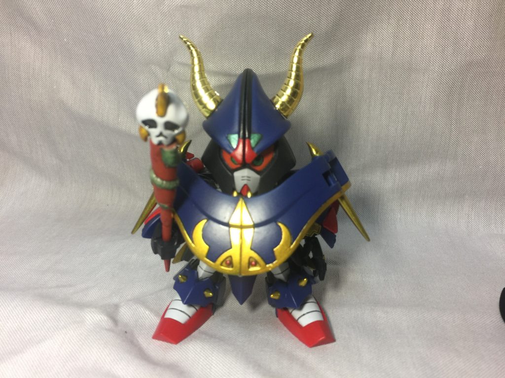 サタンガンダム変身機構は残してあります。
脚とか露出していてセクシー。
ドラゴン感を隠し切れない。
マントの幅増しは難易度高すぎてチャレンジできませんでした。