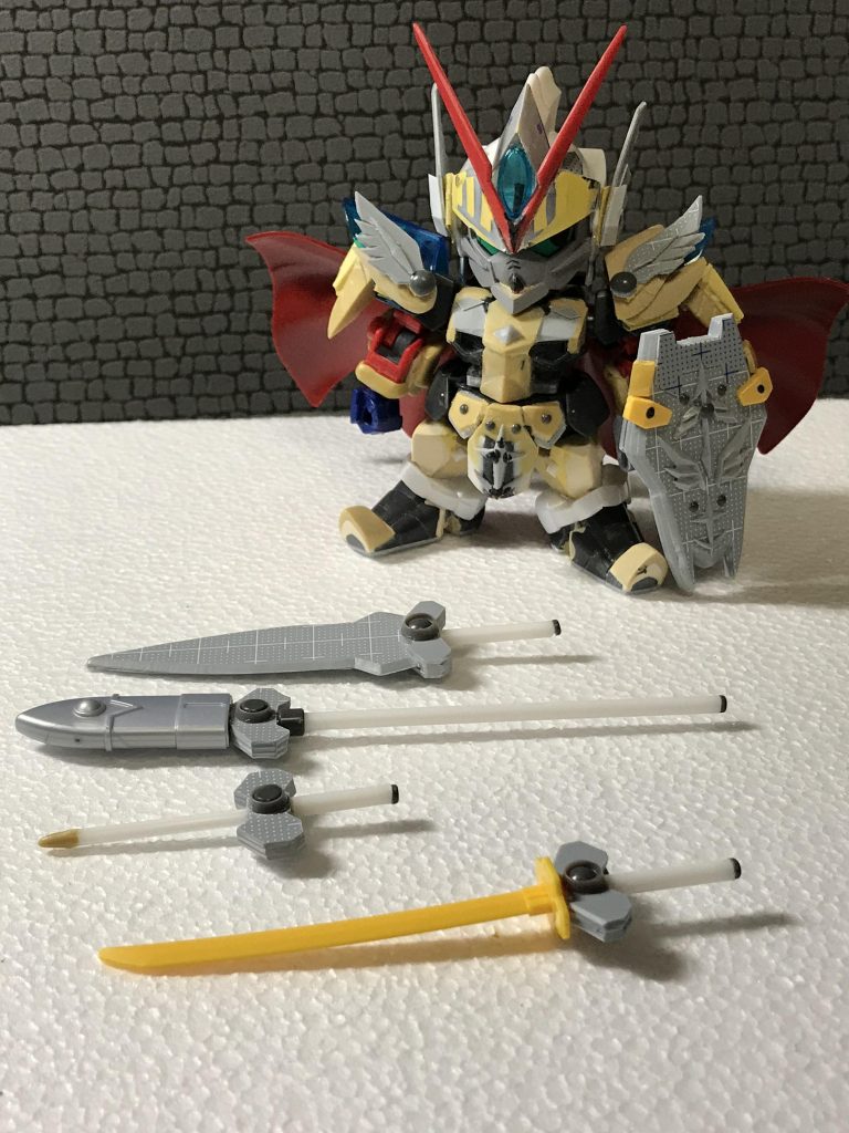 武器は組み換えで色んな形態を再現できます