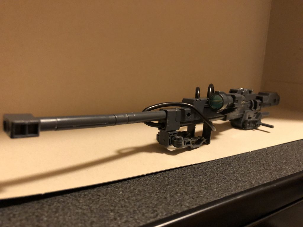 今回の主役であるストロングライフル。
なるべくコードを穴という穴に刺して試験用ライフルっぽくしました。1番頑張った←おいコラ