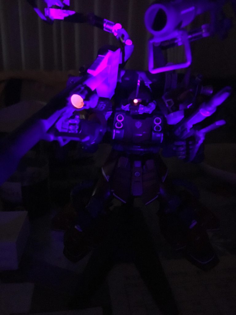 サイコザク–3枚目/制作者：ガンガンタンク