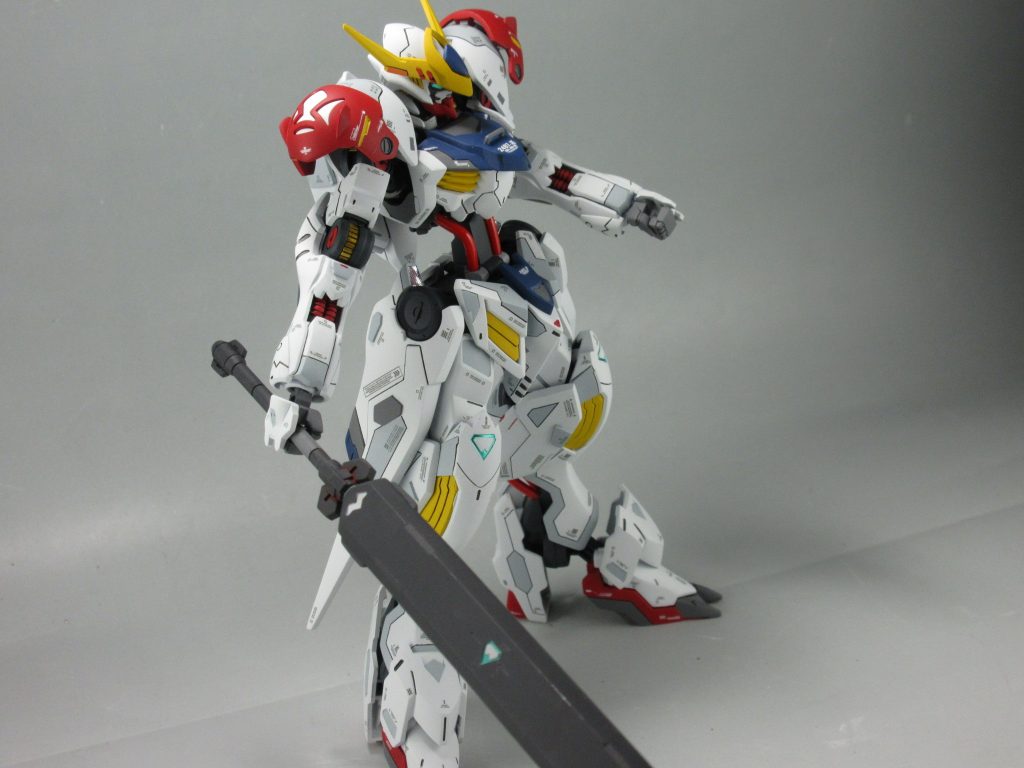 一番頑張ったのは細部の塗り分けです。
元々のモールドで細かい部分が多々ありましたが、全体に渡り塗り分けをしました。