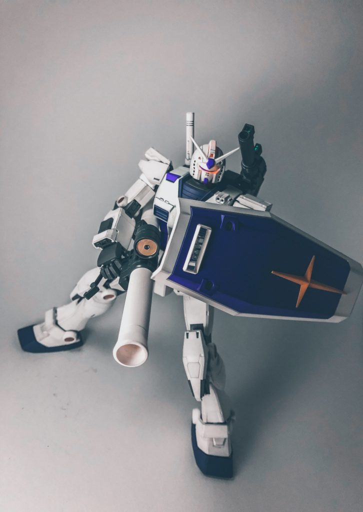 バズーカを抱えて。