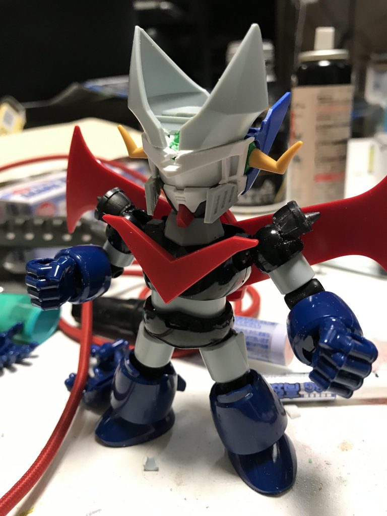 オーダイバーの顔下半分をグレートに切り貼りしています