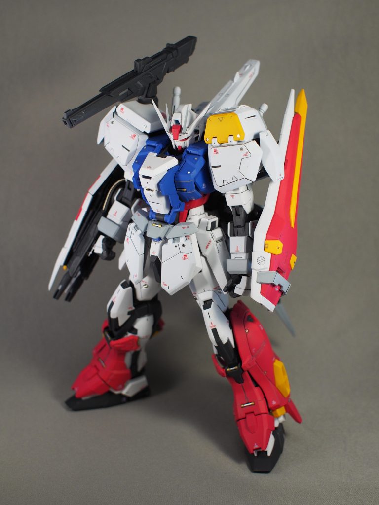 脚部追加装甲は、プラントの遺伝子操作技術で生まれた【ナナセンカマド】とゆう巨木1枚の削り出し。7,000度の熱にも耐えられる。
元になった【ナナカマド】とゆう木が7回かまどに入れても燃えないことに由来する。