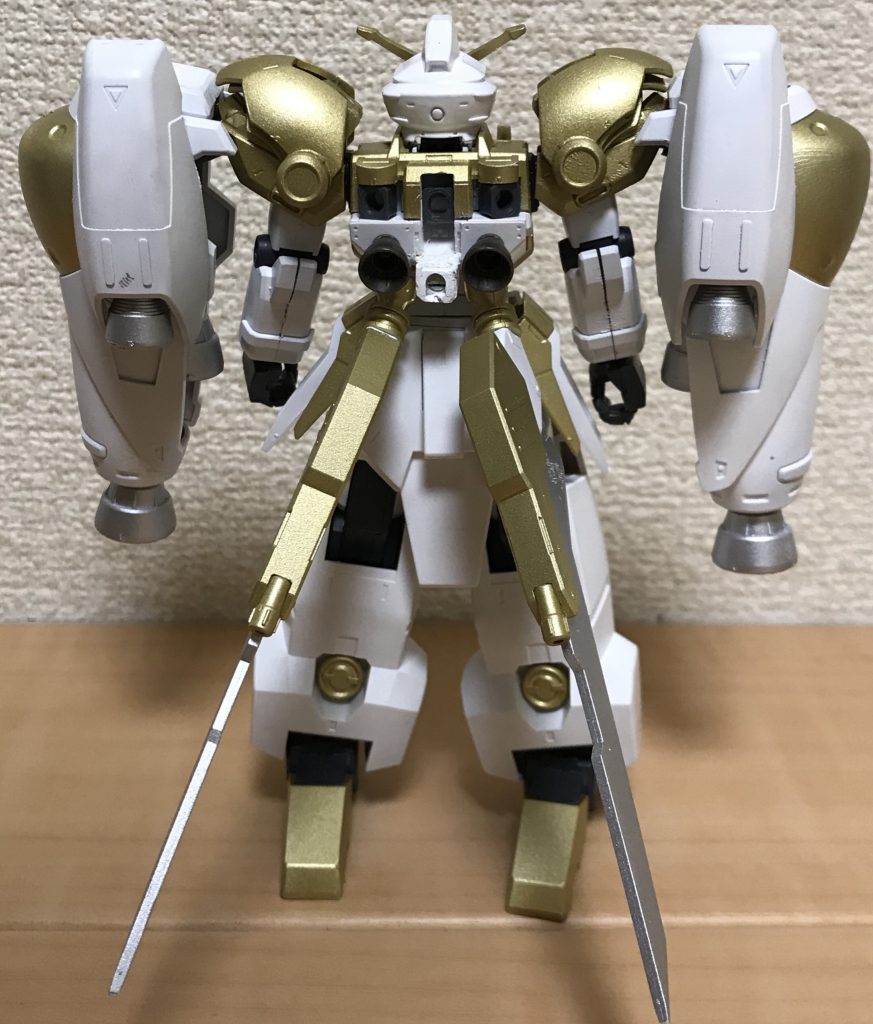 後ろはこんな感じ
後で完成させるプトレマイオスアームズの接続部分の新造以外はそれほど手は加わっておりません