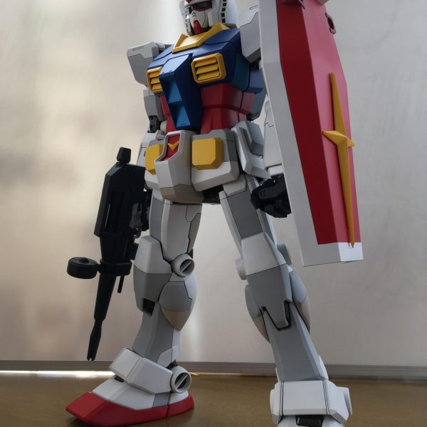 ガンダム大地に立つ