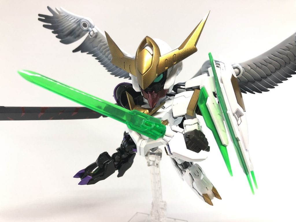 聖剣「エリュシオン」
クアンタのGNソードVを、ほぼそのまま使用しています。