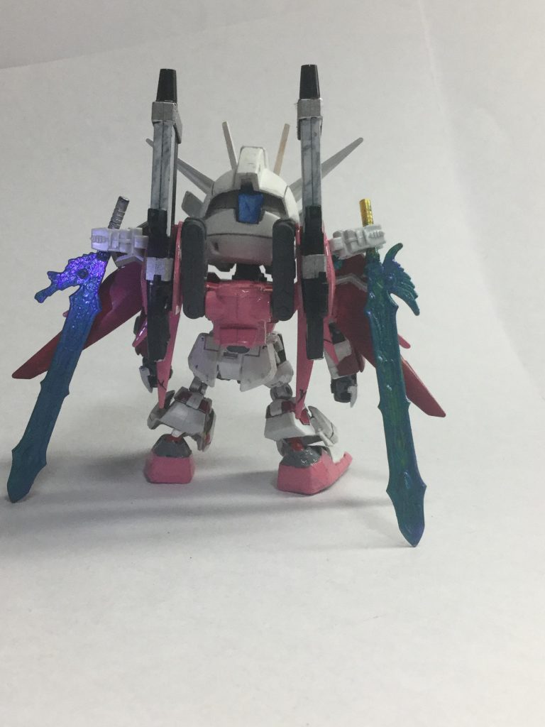 背中に装備してる二本の種子島ライフル、真剣江苦須狩刄