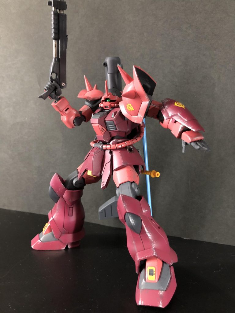 武装はショットガン、ジャイアントバズ、ヒートサーベル
シャアって色んなMS乗りこなしそうなので、武器もそんなにこだわり無いのかなと思い地上向けに装備させてます。