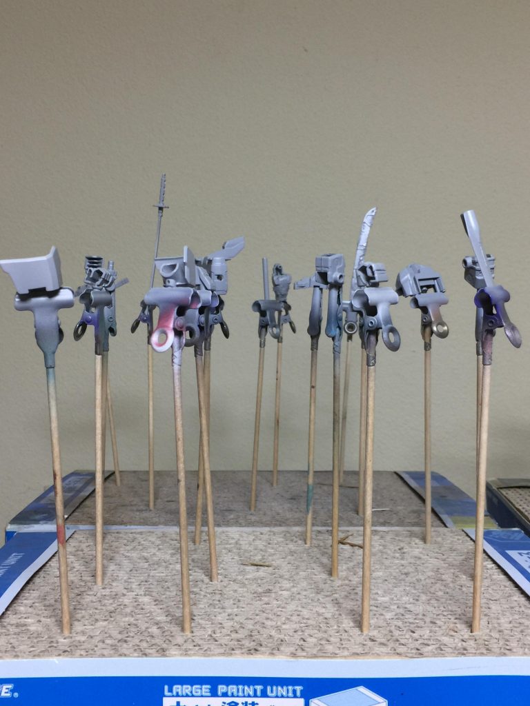 クレオス サーフェイサーグレーで
吹いた 制作工程 その2