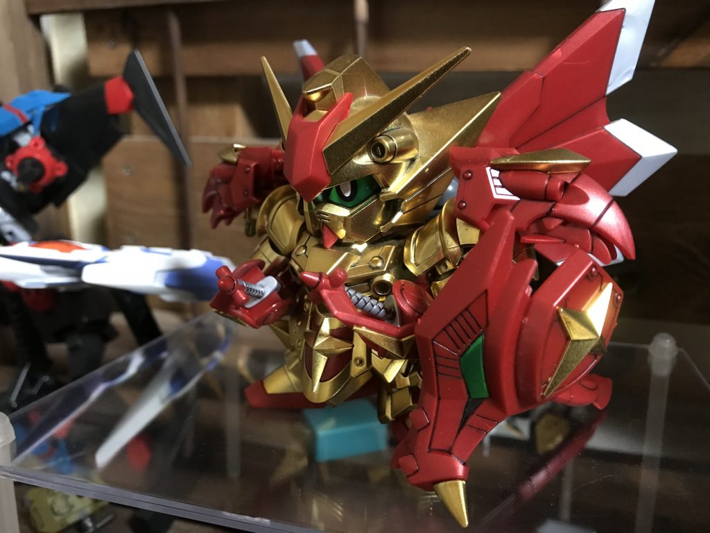 半光沢吹いた後。ギラギラ感が消えつつも、金メッキ感は残ってます。