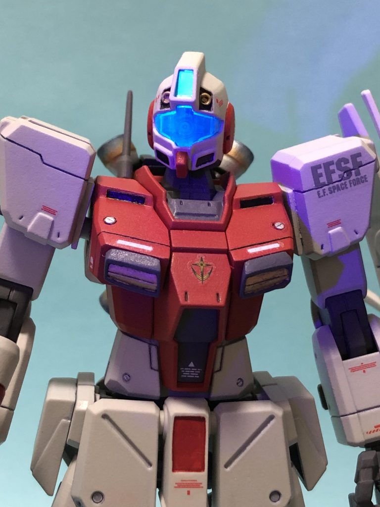 ブラックライトで光ります