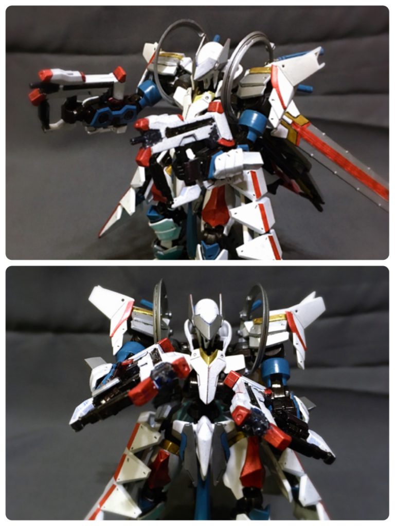 キャリバーライフルは2丁装備することができる。予備のマガジンはスカート裏に装備する。