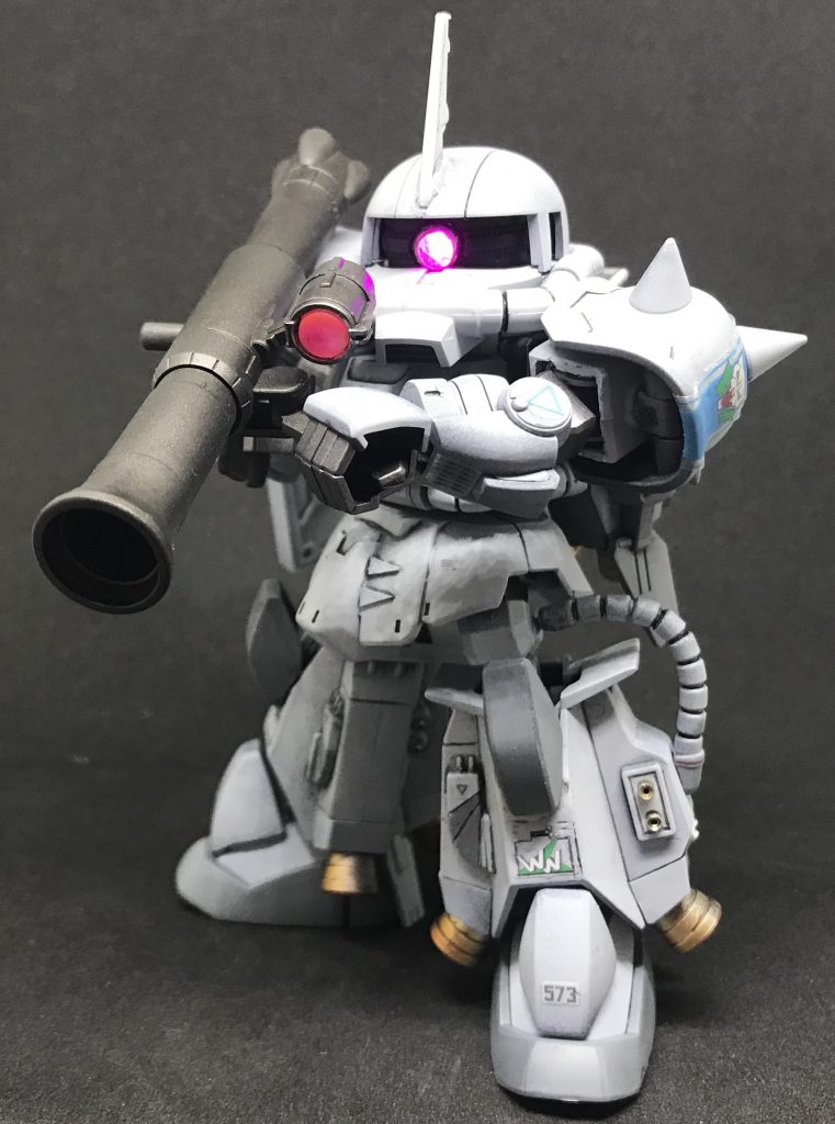 バズーカのスコープもクリアパーツを使用しています。