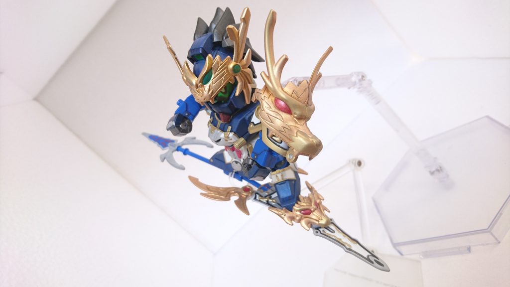 獅龍極煉槍に搭乗し突撃する必殺技!トラパーに乗っちゃってます