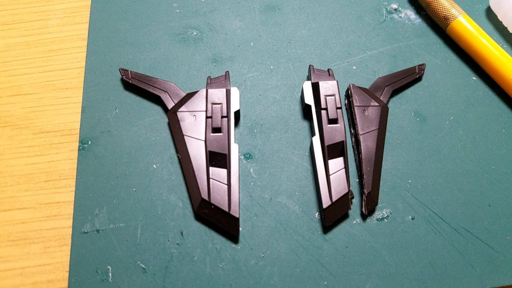 ゼータのパーツはガッツリとカットしたりプラ板貼ったりしています