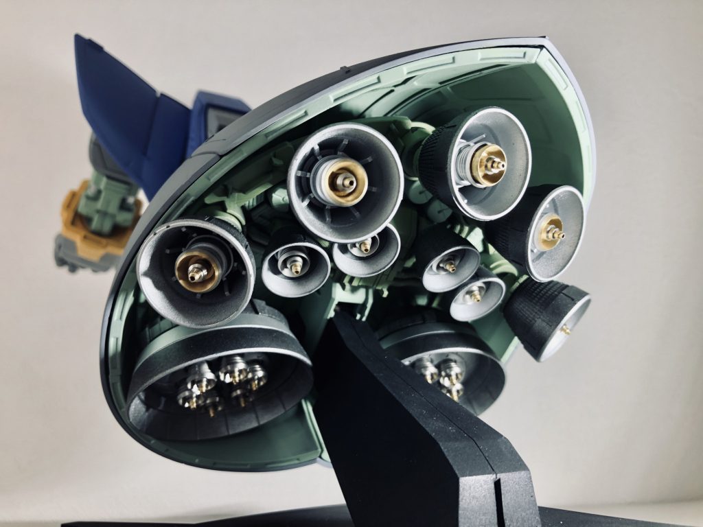 HGのバーニアを追加しています。