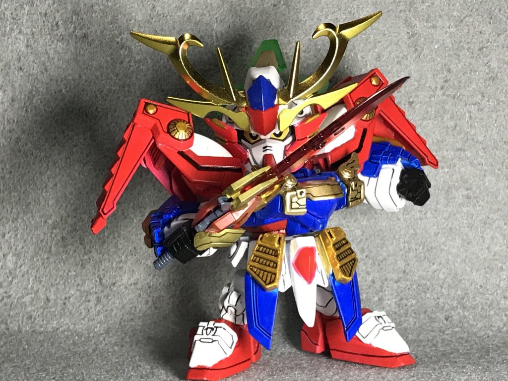 必殺剣「豪翔裂斜(ゴッドスラッシュ)」
拳とこの剣で基本戦っていくスタイルです。