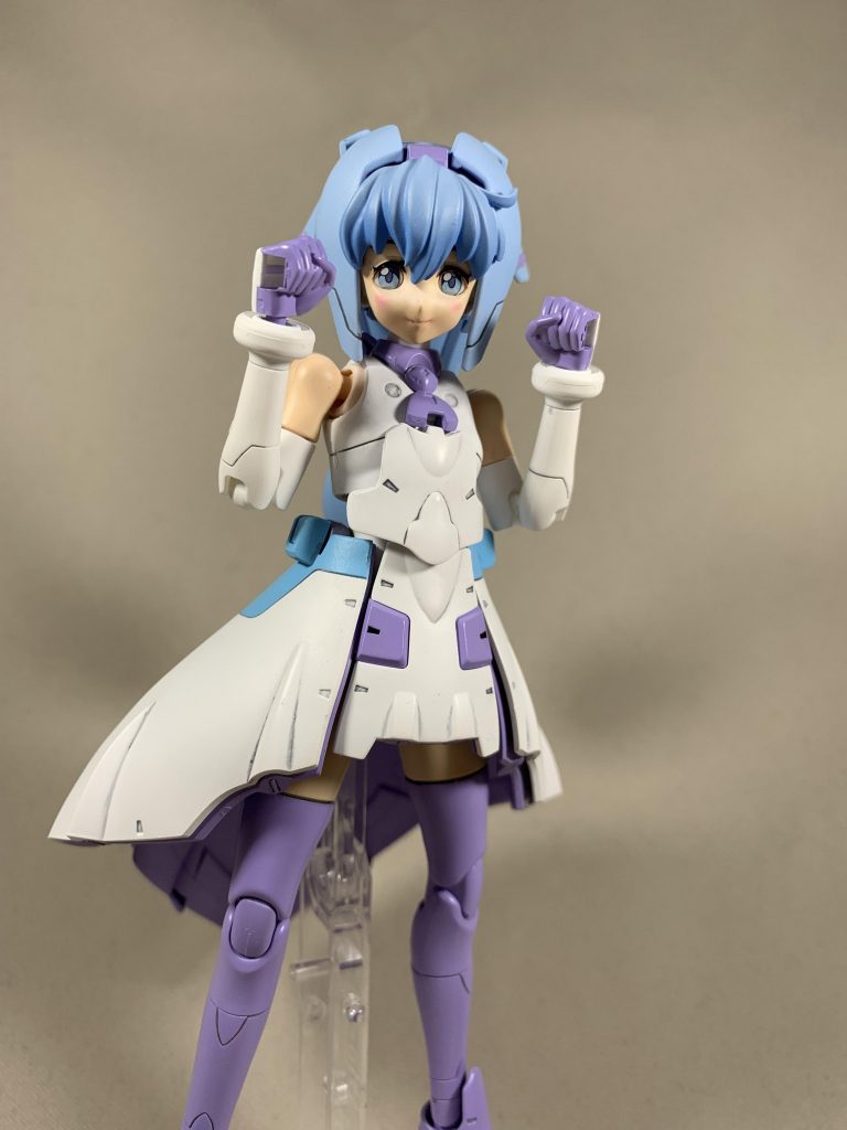 さてイロイロ持たせて遊んでも面白いかも?