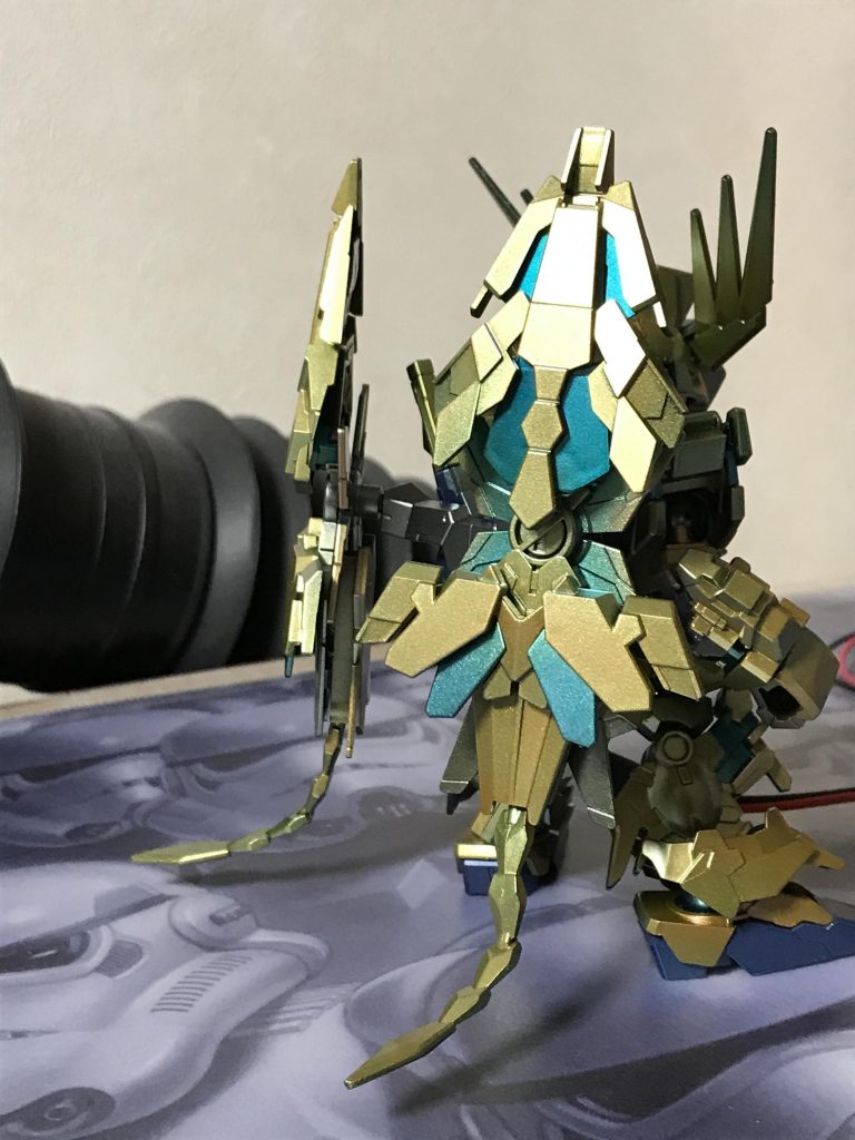 バックショット
マスキングしたくなかったので
フリーハンドで塗り分けてます