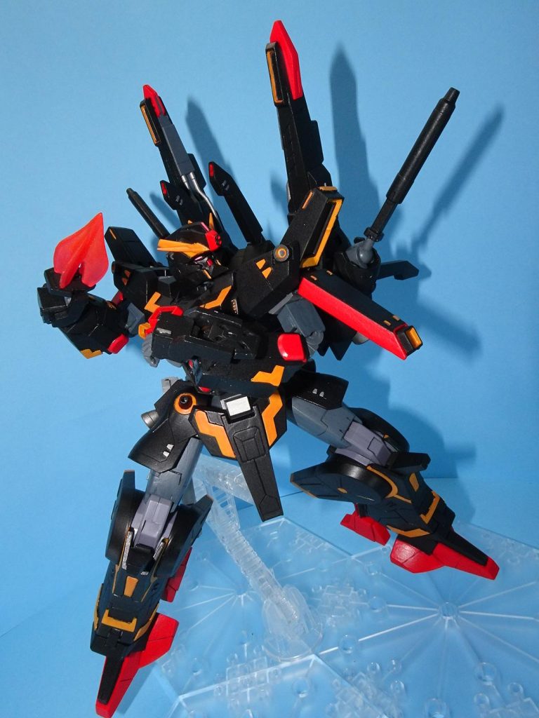 ググッと構えてからの…