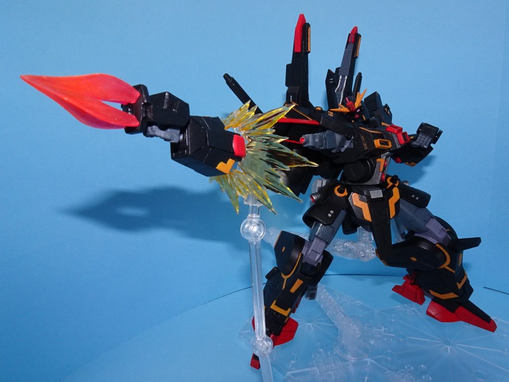 *ロケットォ!パァァアンチ!!*
ブランドマーカー付だから相手に風穴を開ける事もできる!