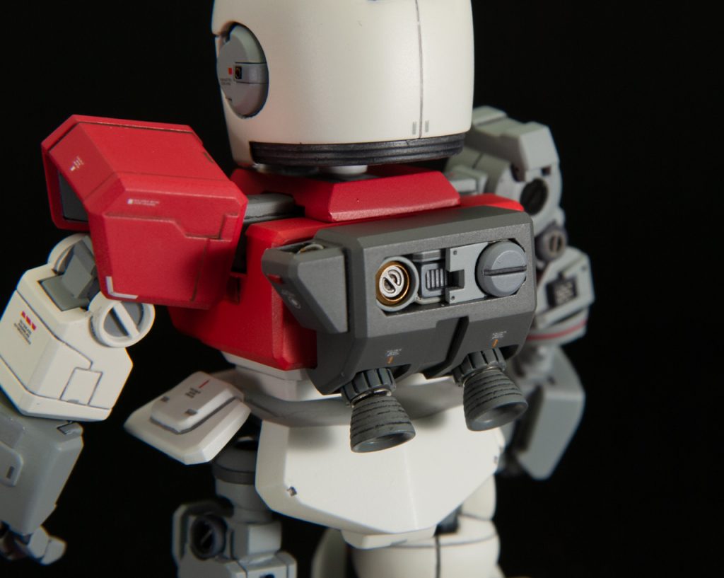 【バックパック】
バーニアはすべて他所から移植。
こちらも中に入るだけ入れました。