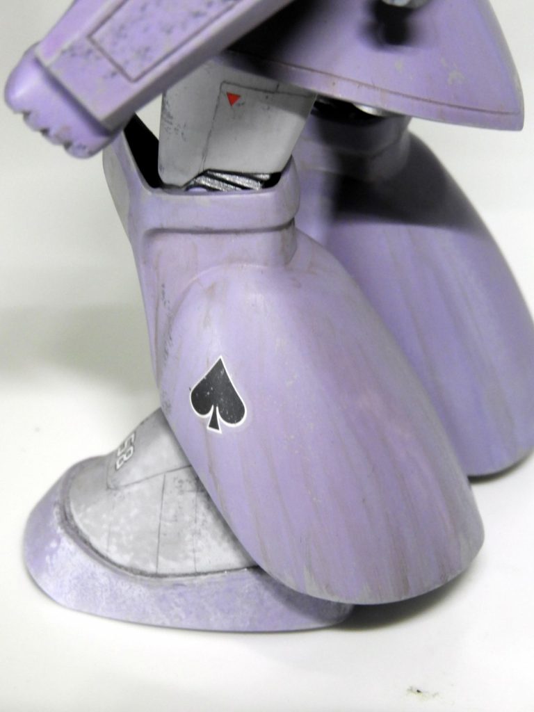 汚しは地味めにしました、退色表現を頑張ってみました。