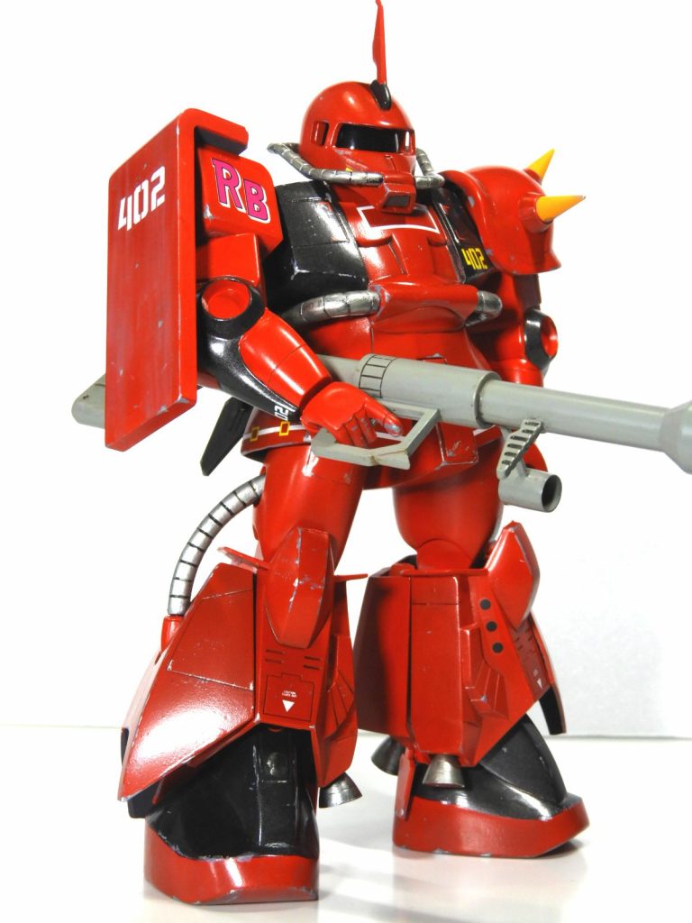 ジャイアントバズーカを脇に構えられます