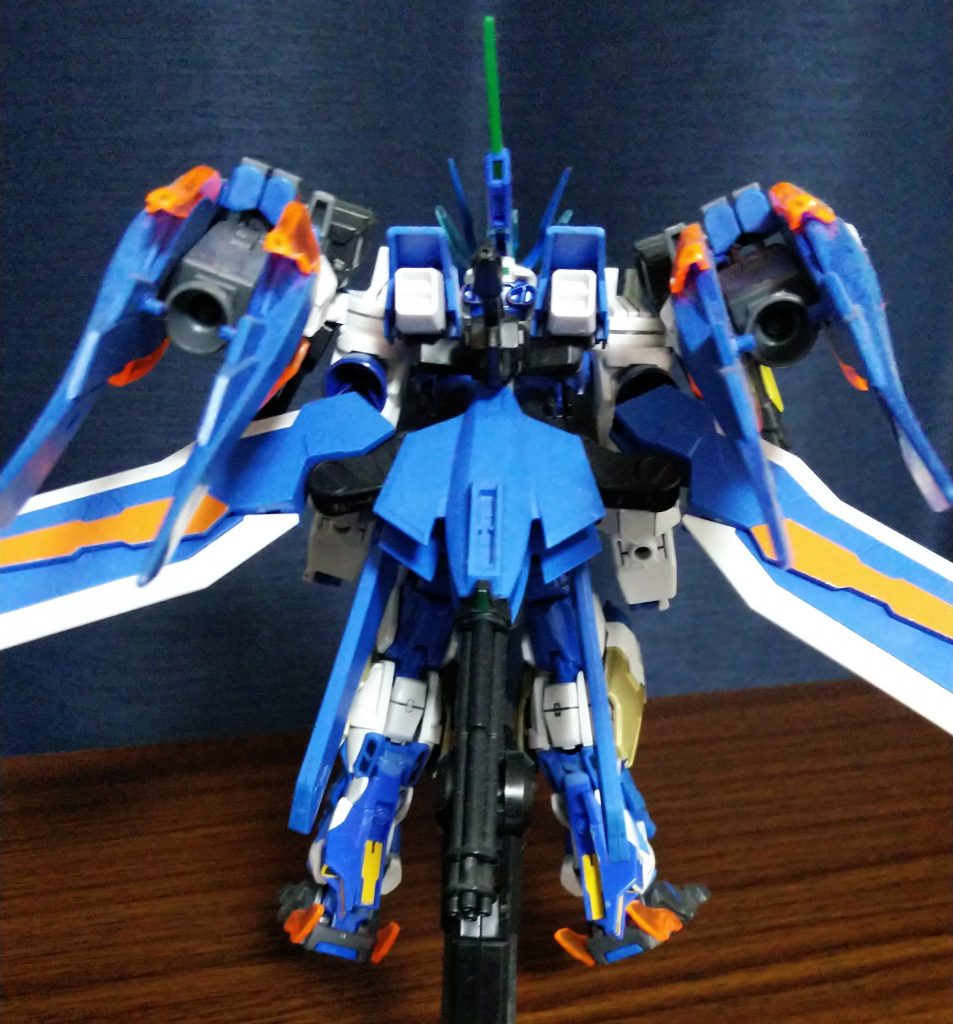 バックショット
タクティカルアームズは機動性確保がメインだが斬撃にも使用可
ガドリングは後ろの敵に牽制程度の使用