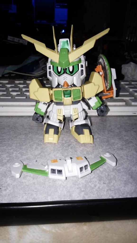 それともう少しでもオリジナル感出そうと一部を塗装でイエローグリーンに変えたりしました