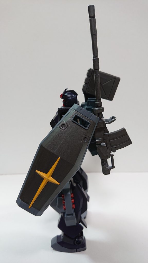 レフトビュー。盾がまだキレイ(笑)