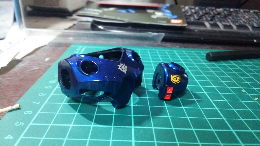 マーキングは別売の水転写デカールを使用