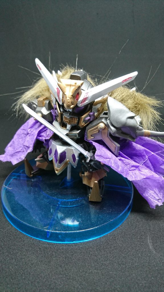 妖刀 血飢
骸王頑駄無の刀
切りつけられたガンプラはバグが発生し機能停止させられるが骸王頑駄無は好んで使わない